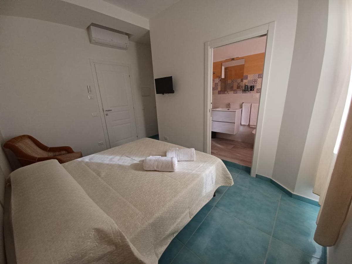סלרנו B&B Due Stanzulelle מראה חיצוני תמונה