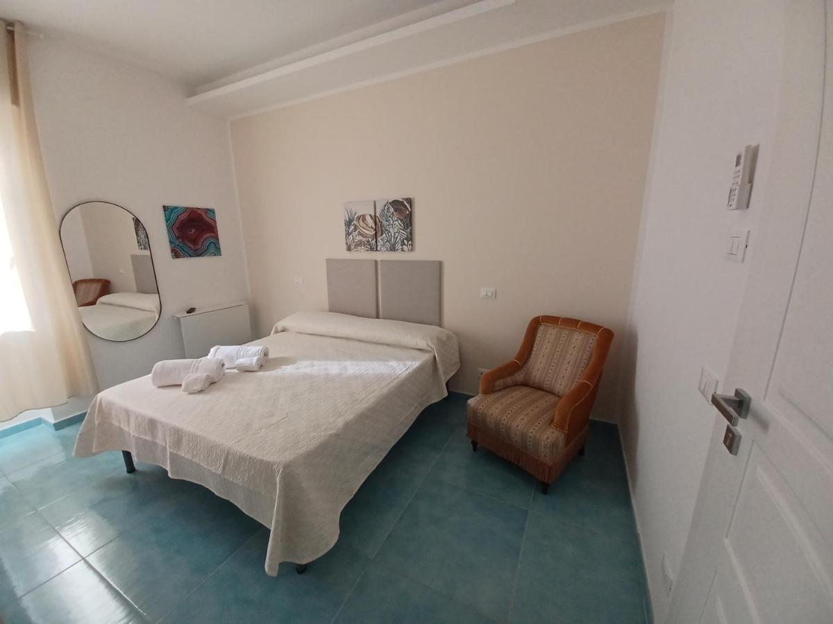 סלרנו B&B Due Stanzulelle מראה חיצוני תמונה